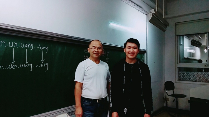 106學年度第一學期華語課輔花絮圖片